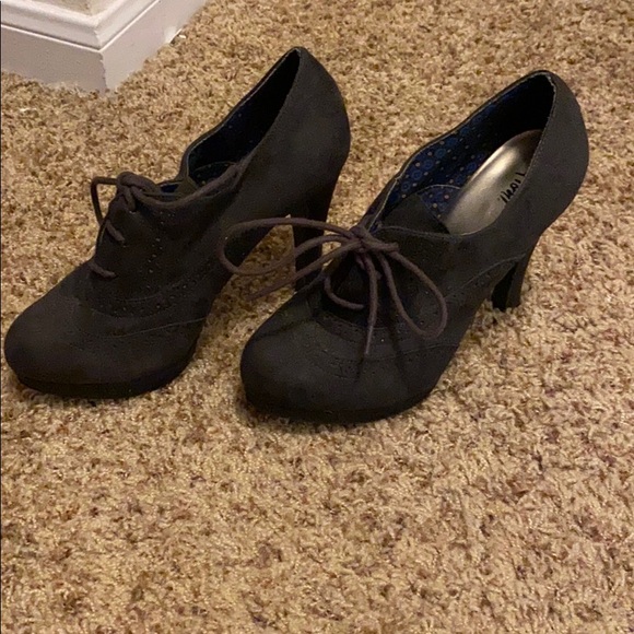 Lace up heels - Picture 3 of 8